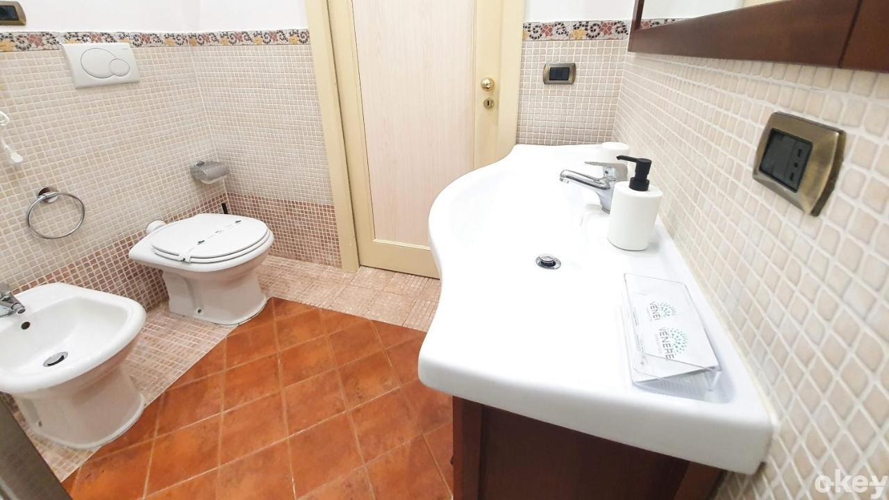 Dimora Donna Vittoria - Bari Vecchia Appartamento Esterno foto